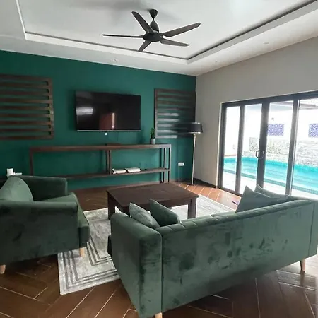 Charis Janda Baik Semi-D Villa 5:3 Bedrooms + Pool Bentong Exterior photo