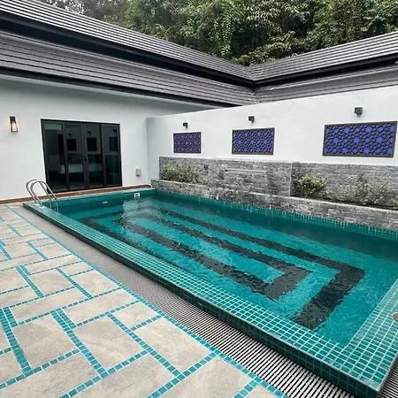 Charis Janda Baik Semi-D Villa 5:3 Bedrooms + Pool Bentong Exterior photo