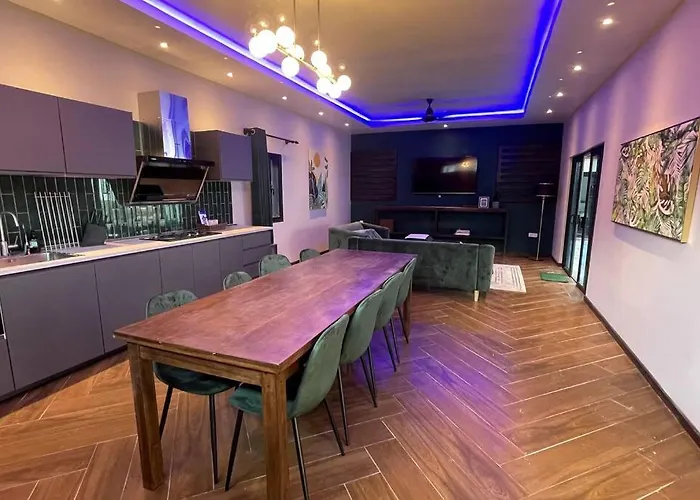 Charis Janda Baik Semi-D Villa 5:3 Bedrooms + Pool